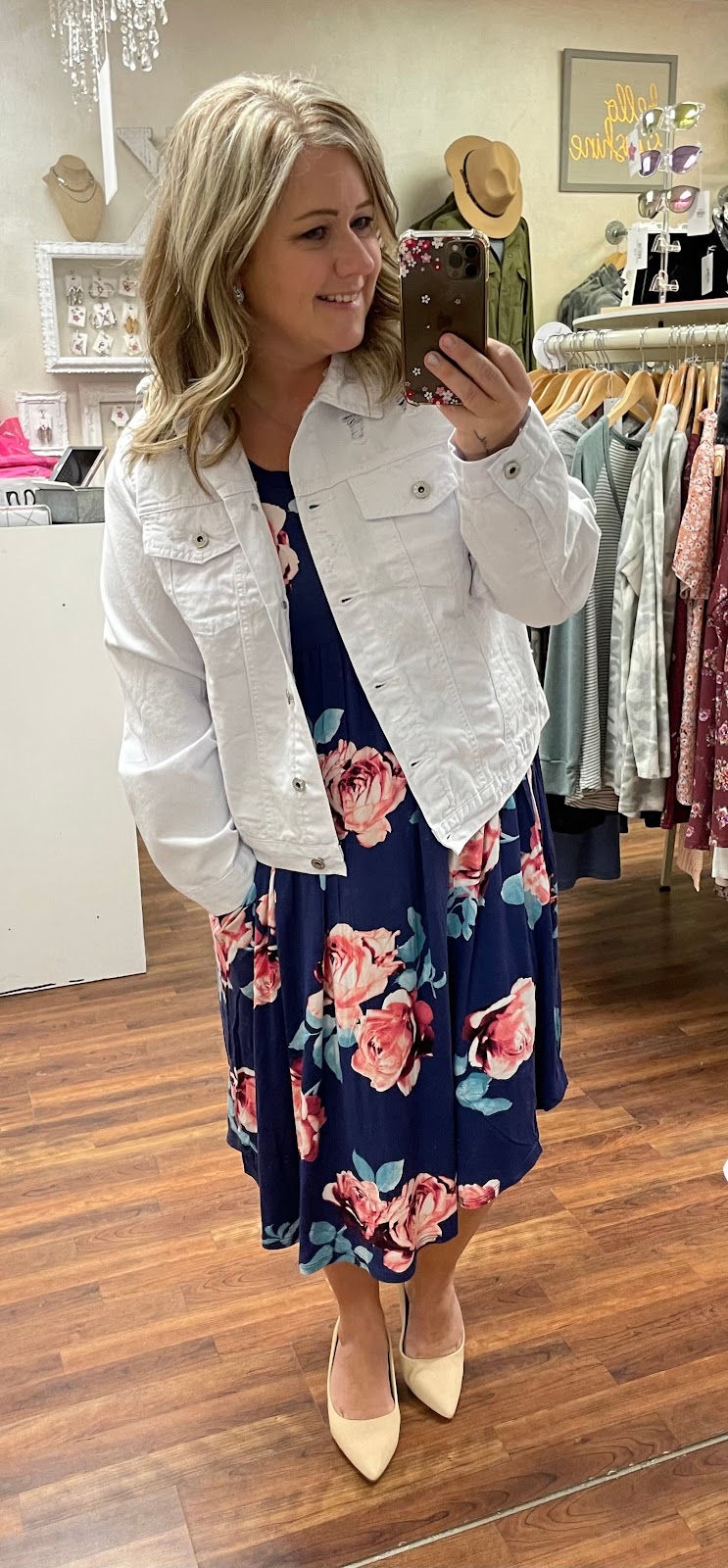 K Posh Boutique | 2816 N Main St, Elkhorn, NE 68022, USA | Phone: (402) 596-5486