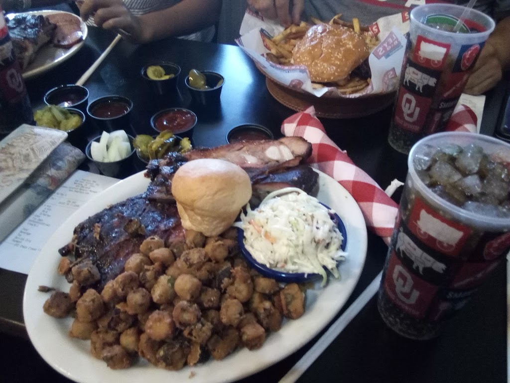 Swadleys Bar-B-Q | 308 E State Hwy 152, Mustang, OK 73064, USA | Phone: (405) 256-6608