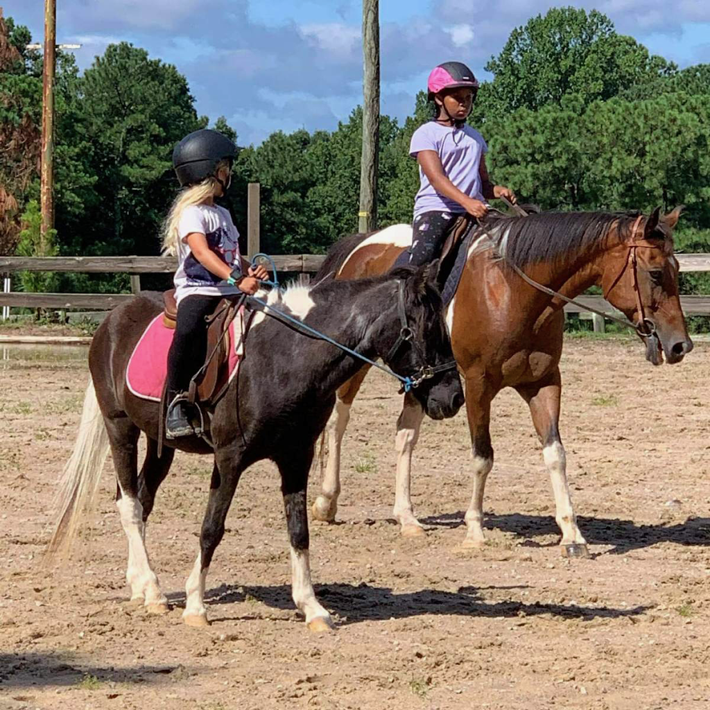 Grace Lee Farm Horse Riding Academy and Day Camp Apex | 2437 Olive Chapel Rd, Apex, NC 27502, USA | Phone: (919) 413-5170