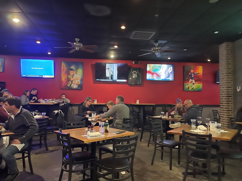 The Skybox Grill | 2140 W Poplar Ave #101, Collierville, TN 38017, USA | Phone: (901) 854-0509