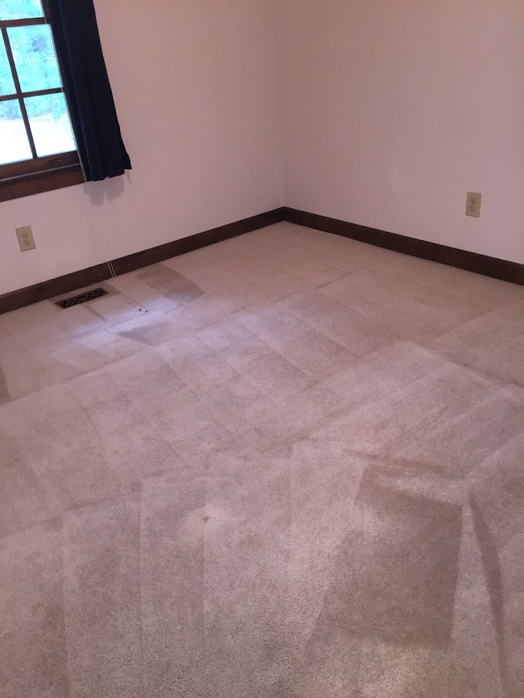 J&Y carpet & house cleaning LLC | 2104 King James Ct, Carrollton, VA 23314, USA | Phone: (757) 642-8462