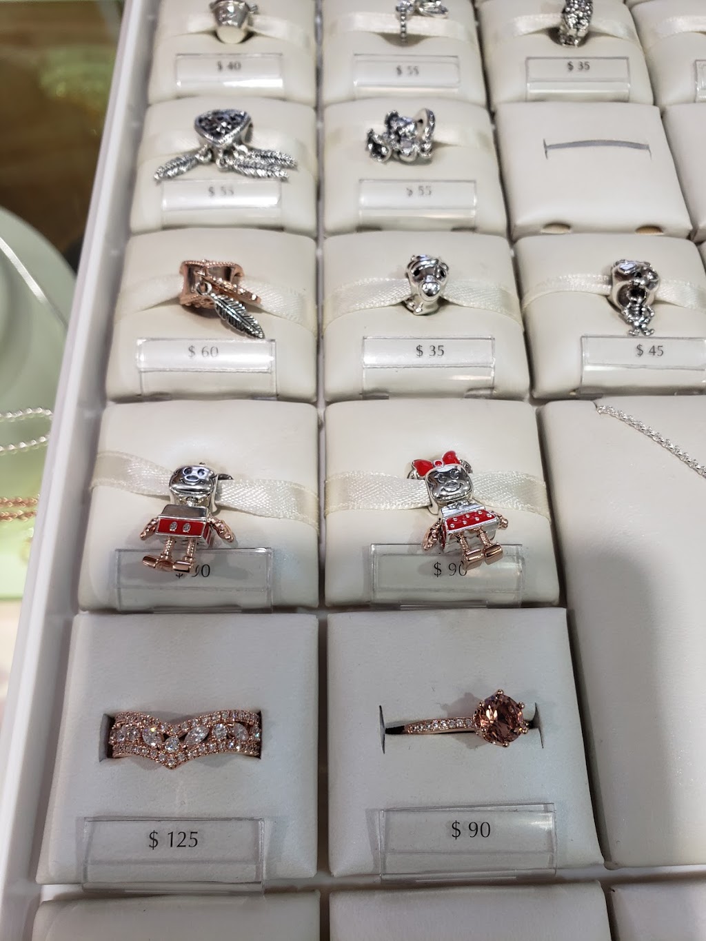 Diamond Gallery | 32269 Gratiot Ave, Roseville, MI 48066, USA | Phone: (586) 294-6480