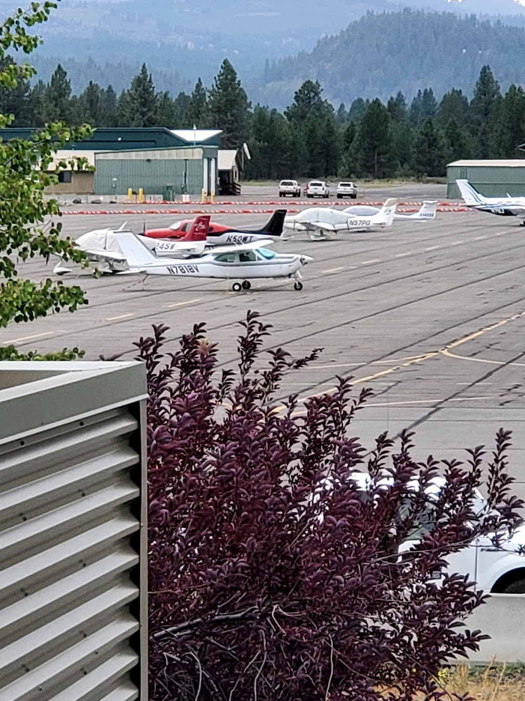 Truckee Tahoe Airport | 10356 Truckee Airport Rd, Truckee, CA 96161, USA | Phone: (530) 587-4119