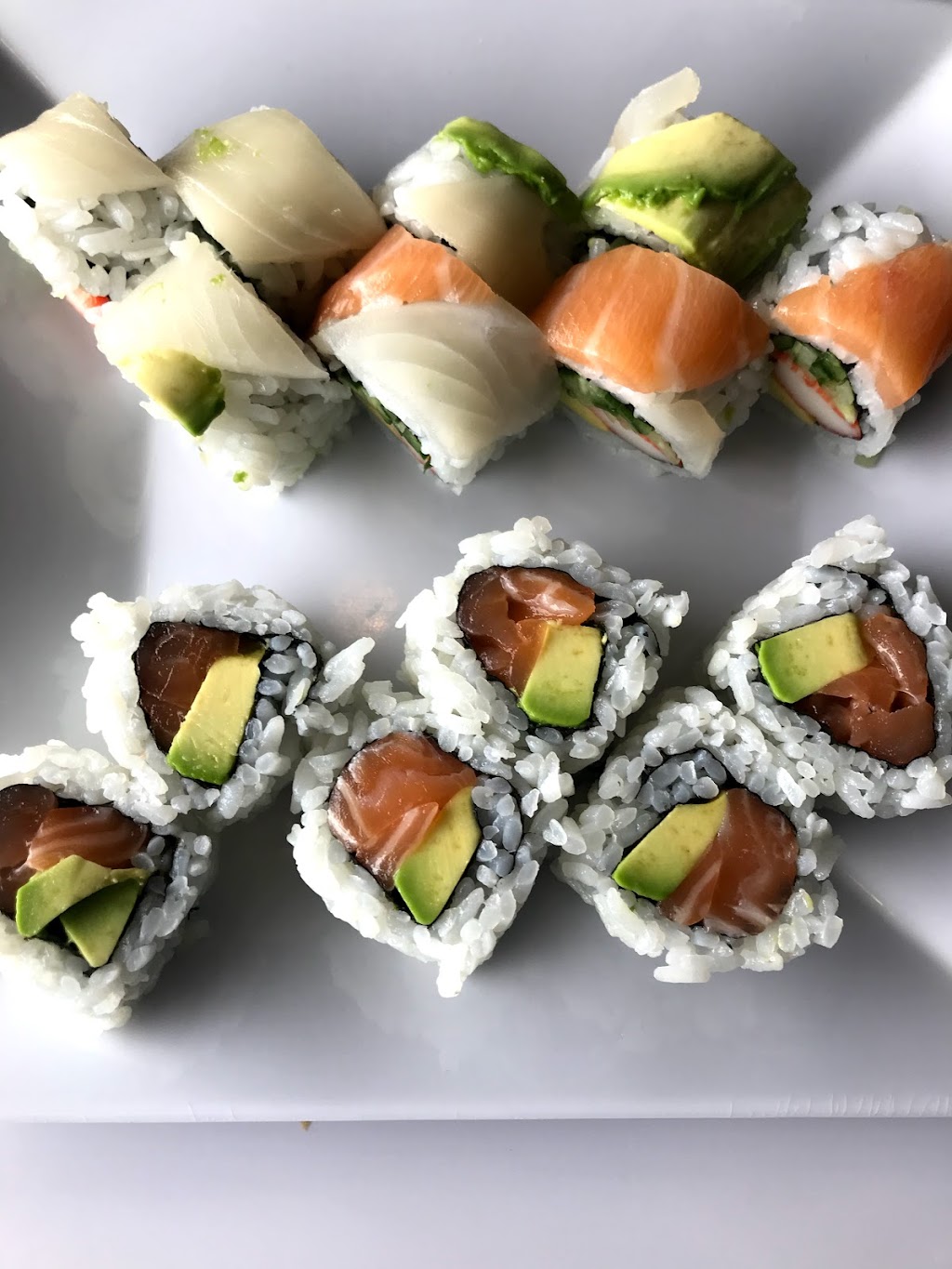 Sake Sushi | 1571 Seacliff Dr, Kingsville, ON N9Y 2M5, Canada | Phone: (519) 326-1688
