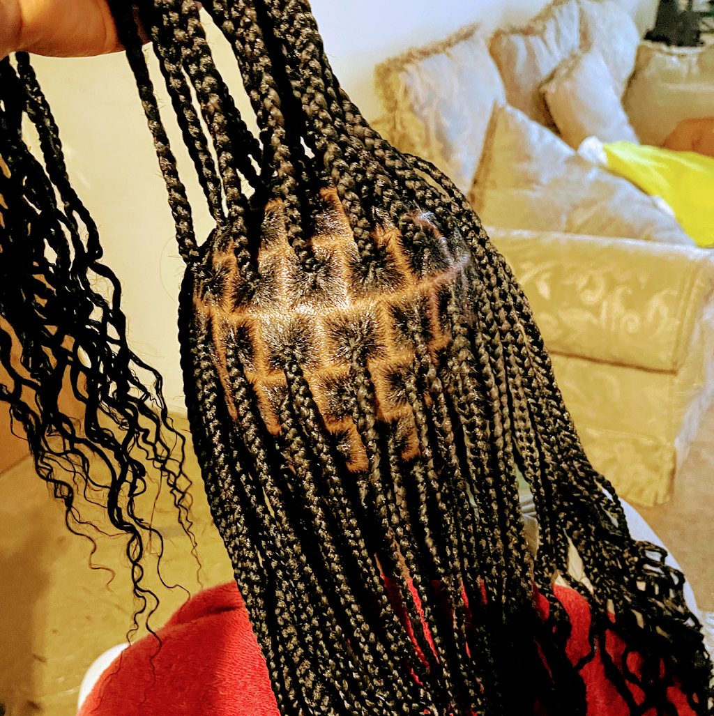 Sophia Sassy Braids | 1810 Arbor Ln, Crest Hill, IL 60403 | Phone: (630) 229-2788