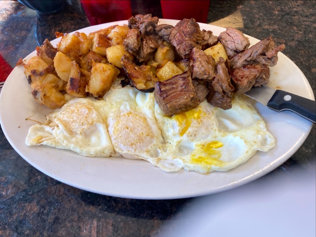 Melrose Diner | 44 W Wyoming Ave, Melrose, MA 02176, USA | Phone: (781) 662-5637