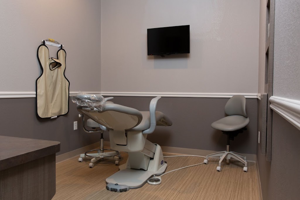 Hudson Oaks Family Dentistry | 200 S Oakridge Dr # 106, Hudson Oaks, TX 76087, USA | Phone: (817) 406-7455