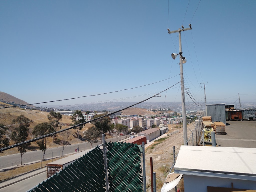 Centro Integrador para el Migrante Carmen Serdán | José López Portillo 02, Presidentes, 22215 Tijuana, B.C., Mexico | Phone: 722 426 7818