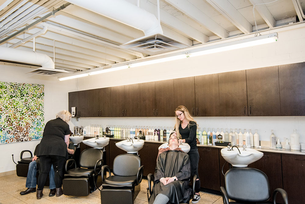 Ladies & Gentlemen Salon and Spa | 8780 Mentor Ave, Mentor, OH 44060, USA | Phone: (440) 255-5572