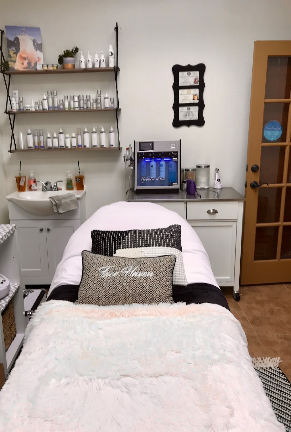 Face Haven Skin Spa | 6101 Windhaven Pkwy #17th, Plano, TX 75093, USA | Phone: (469) 450-3619