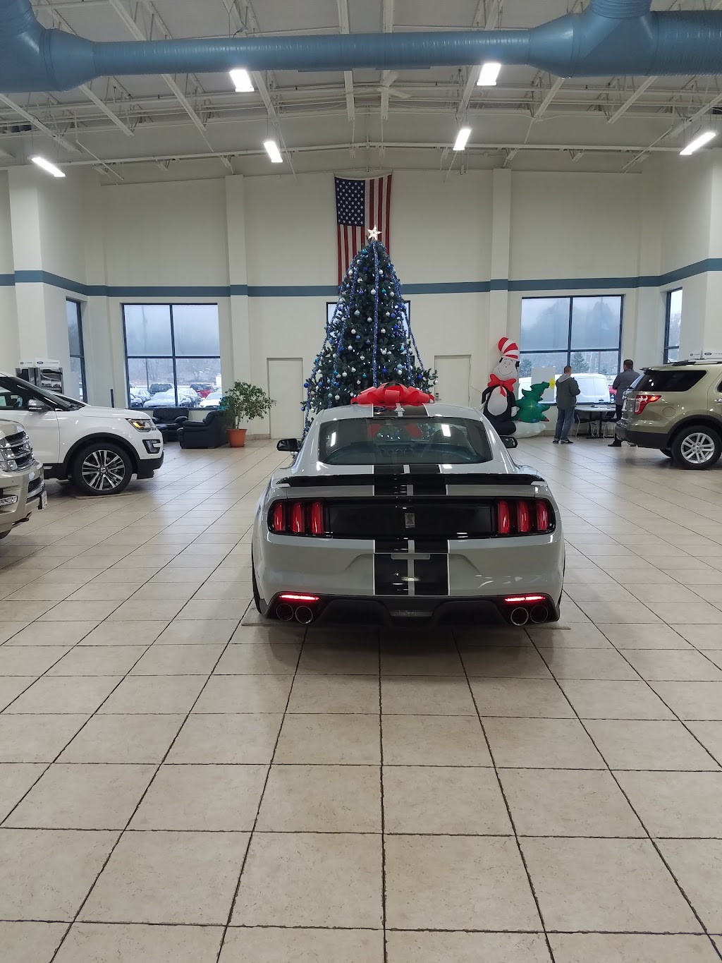 Elyria Ford | 1115 E Broad St, Elyria, OH 44035, USA | Phone: (440) 366-3673