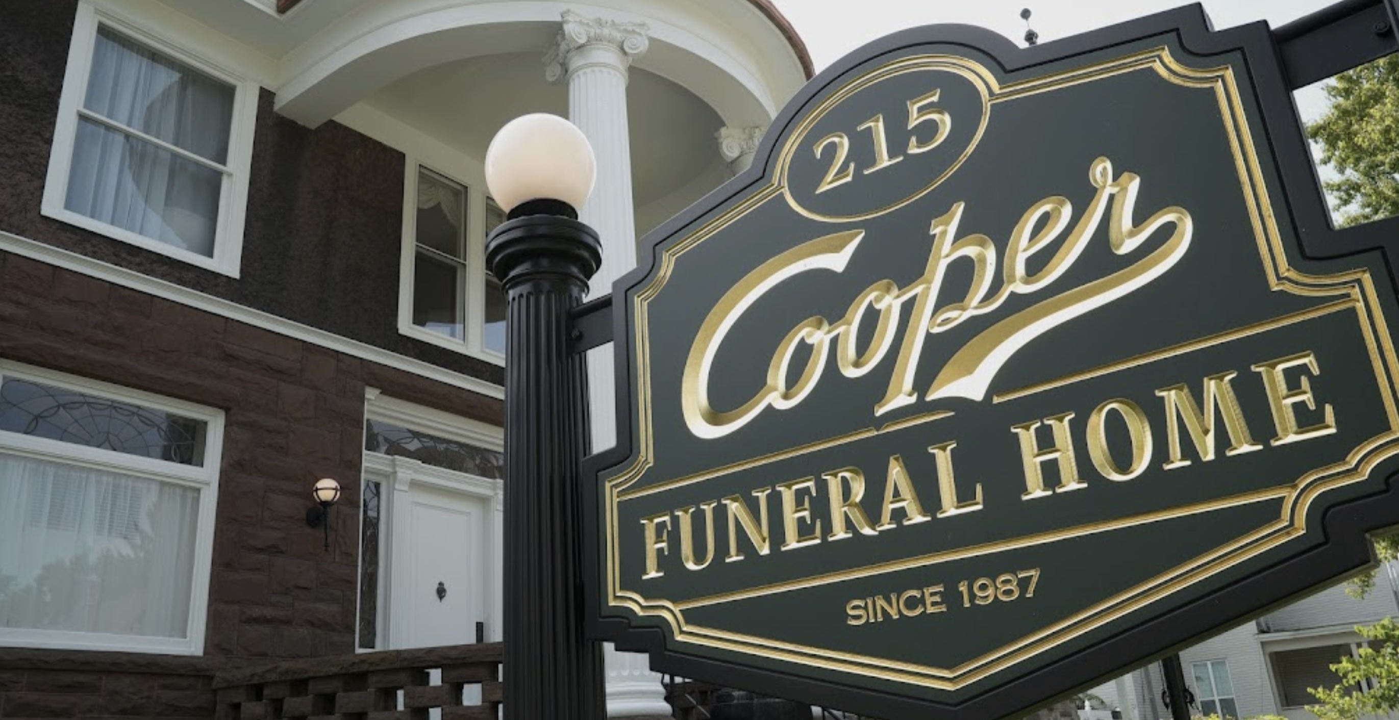 Cooper Funeral Home | 215 W Center St, Medina, NY 14103, United States | Phone: (585) 798-5000