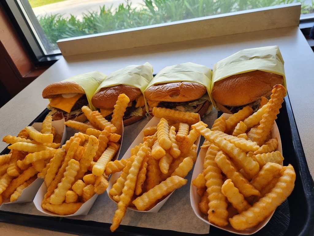 Luis Burgers | 1565 White Ln, Bakersfield, CA 93307, USA | Phone: (661) 397-4080