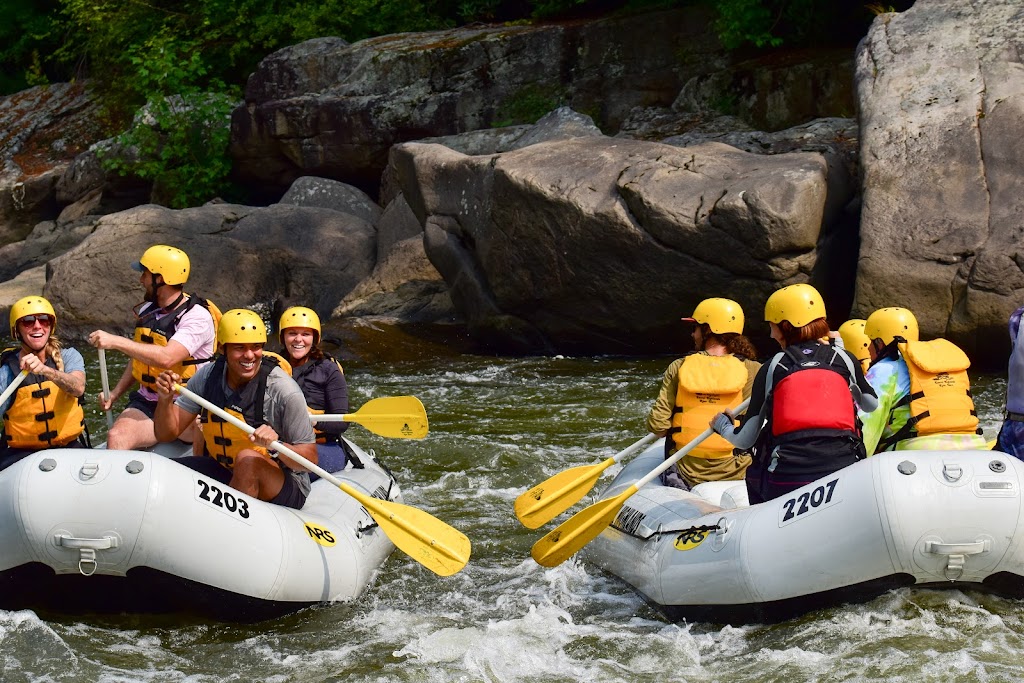 Laurel Highlands River Tours and Outdoor Center | 4 Sherman St, Ohiopyle, PA 15470, USA | Phone: (724) 329-8531