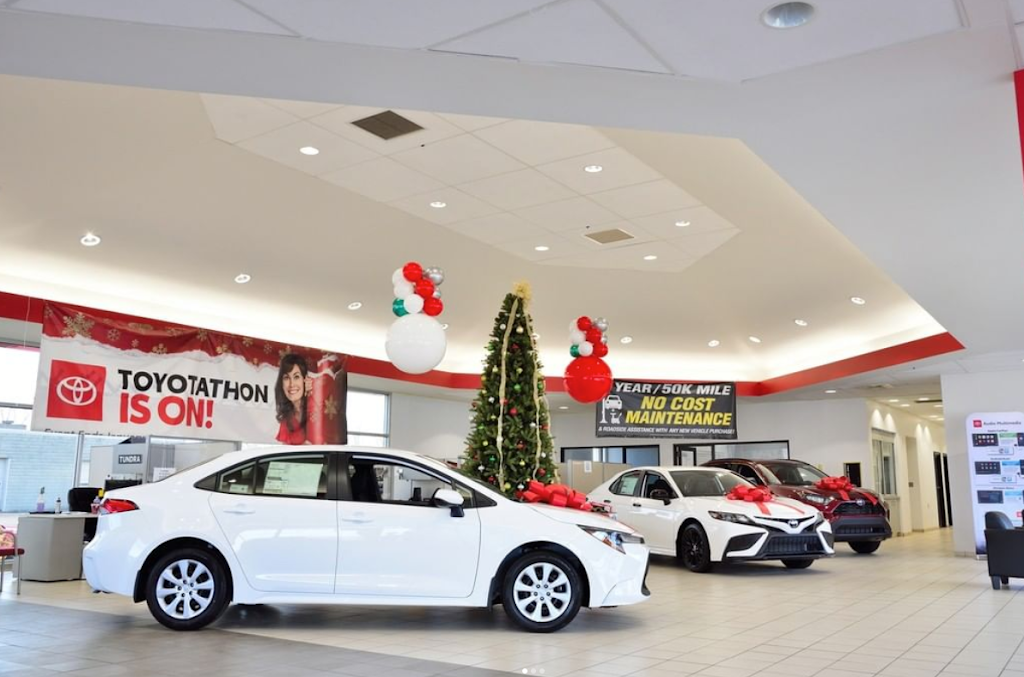 Jim White Toyota Sales | 6123 Central Ave, Toledo, OH 43615, USA | Phone: (419) 841-6681