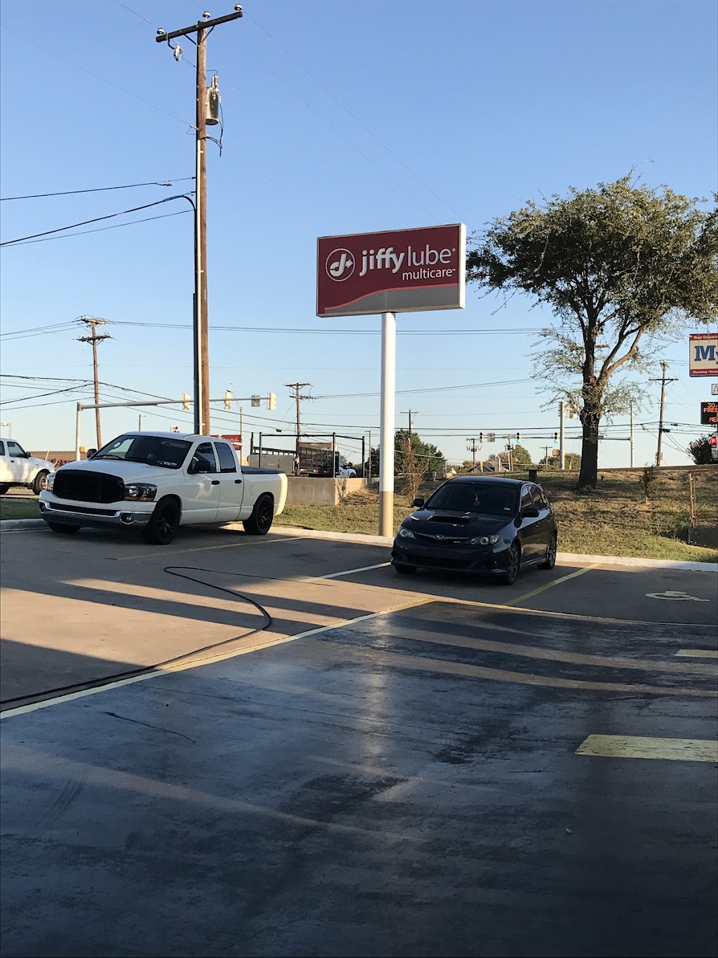 Jiffy Lube | 1012 N Industrial Blvd, Euless, TX 76039, USA | Phone: (817) 571-2242