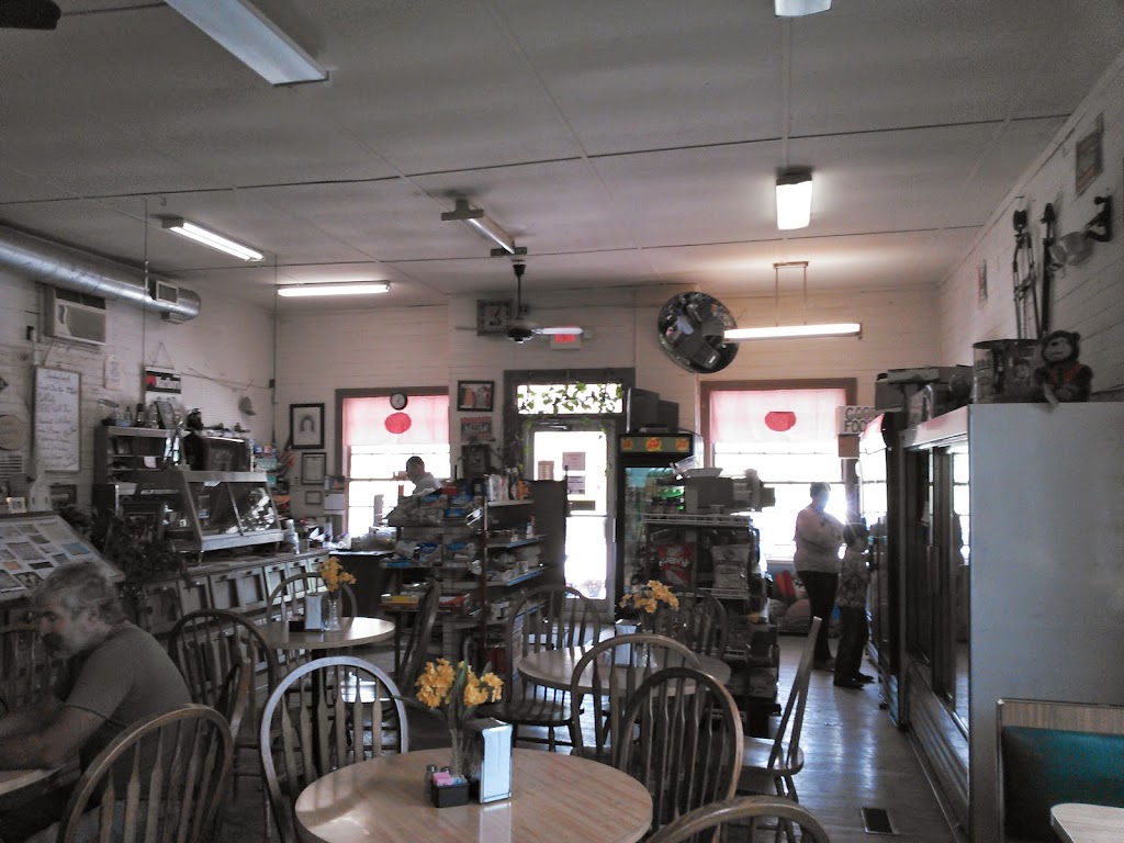 Netts Country Store & Deli | 4356 Skelley Rd, Santa Fe, TN 38482 | Phone: (931) 682-2315