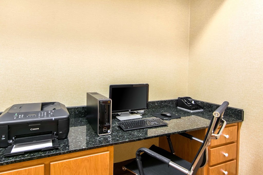 Sleep Inn & Suites At Fort Lee | 2200 Waterside Rd, Prince George, VA 23875, USA | Phone: (804) 732-3737