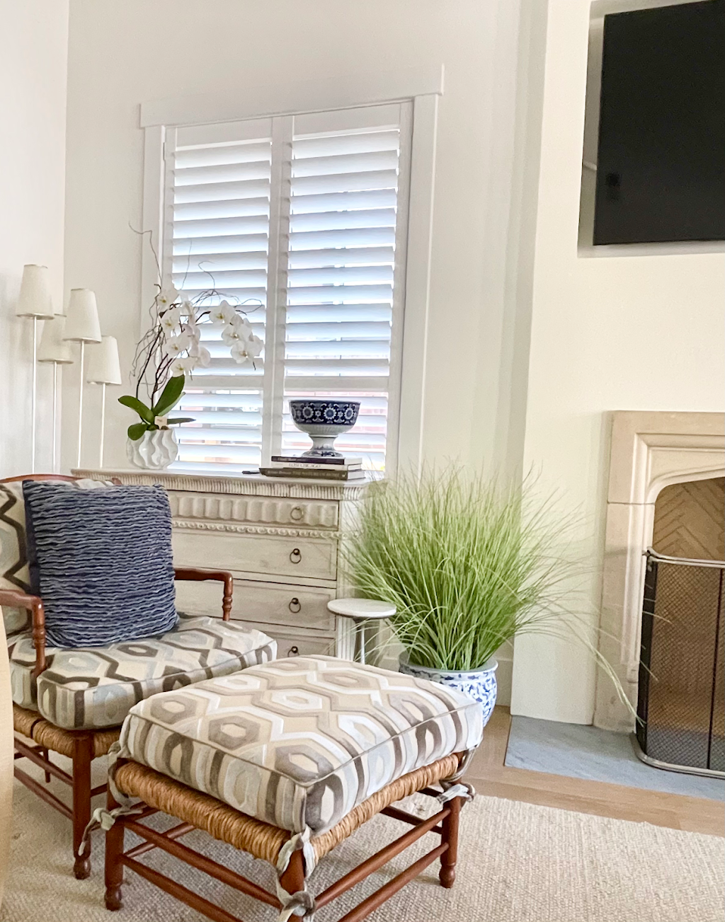 ​White Tea & Lilac Design | 29 Mohawk Dr, Clarendon Hills, IL 60514, USA | Phone: (630) 460-9205