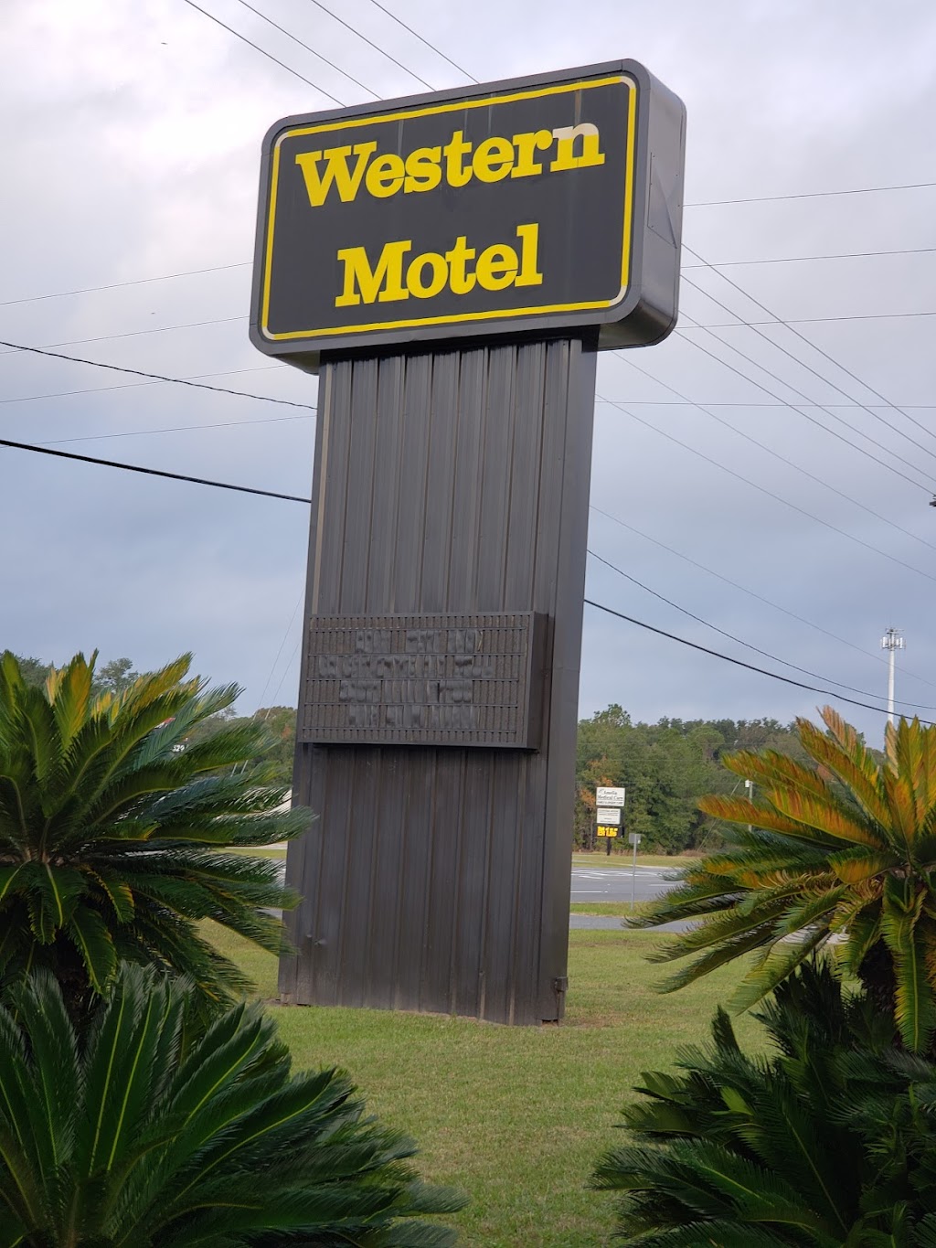 Western Motel | 1207 S Second St, Folkston, GA 31537, USA | Phone: (912) 496-4711