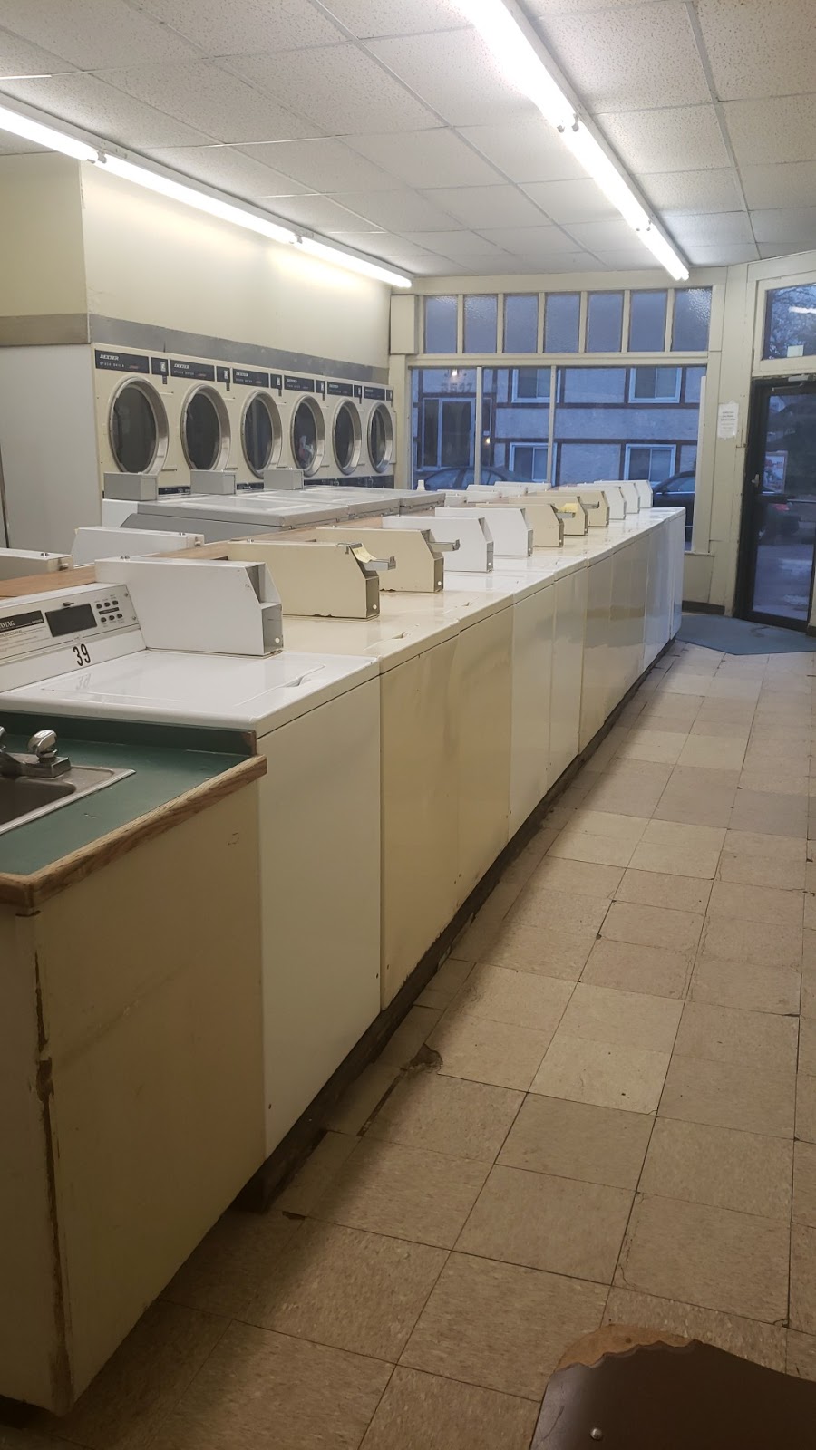 City Coin Laundry | 3550 Grand Ave S, Minneapolis, MN 55408, USA | Phone: (612) 308-8392