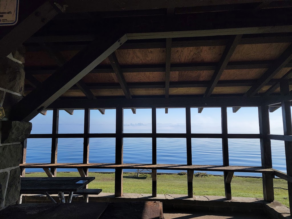 Madrona Park | 853 Lake Washington Blvd, Seattle, WA 98122, USA | Phone: (206) 684-4075