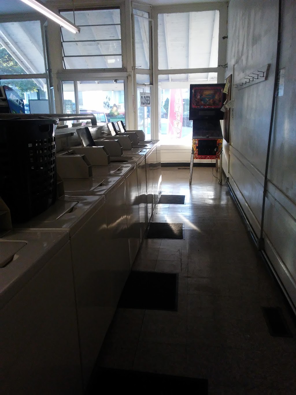 Baltimore Laundromat | 118 N Basil St, Baltimore, OH 43105, USA | Phone: (614) 905-9695