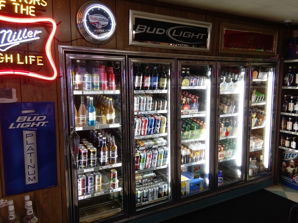 Lakeview Liquors | 103 E Main St, Silver Lake, IN 46982, USA | Phone: (260) 352-2545