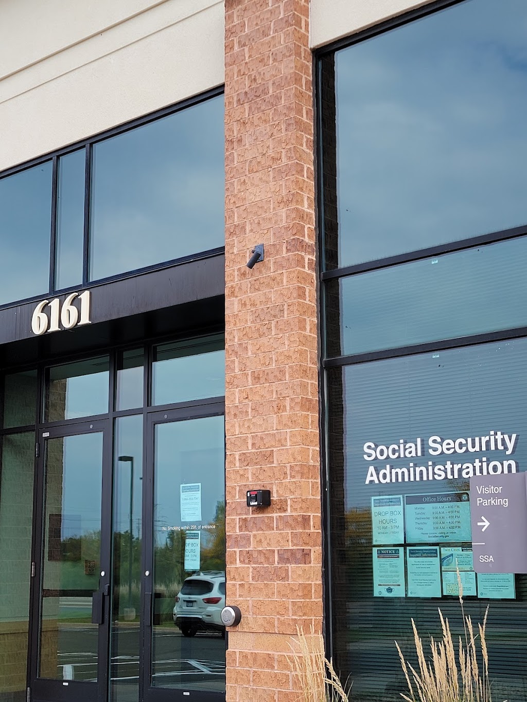 Social Security Administration | 6161 American Blvd W STE 100, Bloomington, MN 55438, USA | Phone: (800) 772-1213