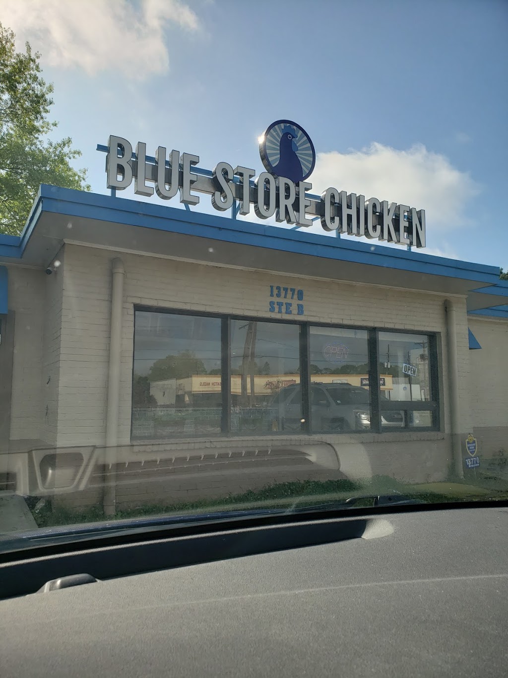 Blue Store Chicken | 13770 Old Hammond Hwy B, Baton Rouge, LA 70816, USA | Phone: (225) 726-7997