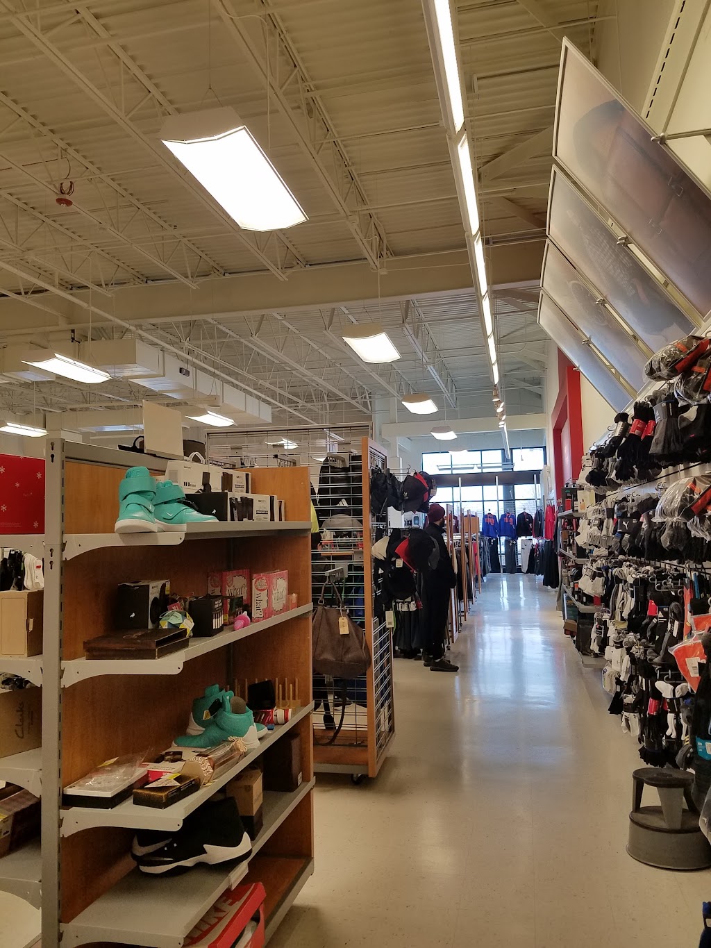 T.J. Maxx | 1054 Center Dr, Mt Prospect, IL 60056, USA | Phone: (847) 870-1453