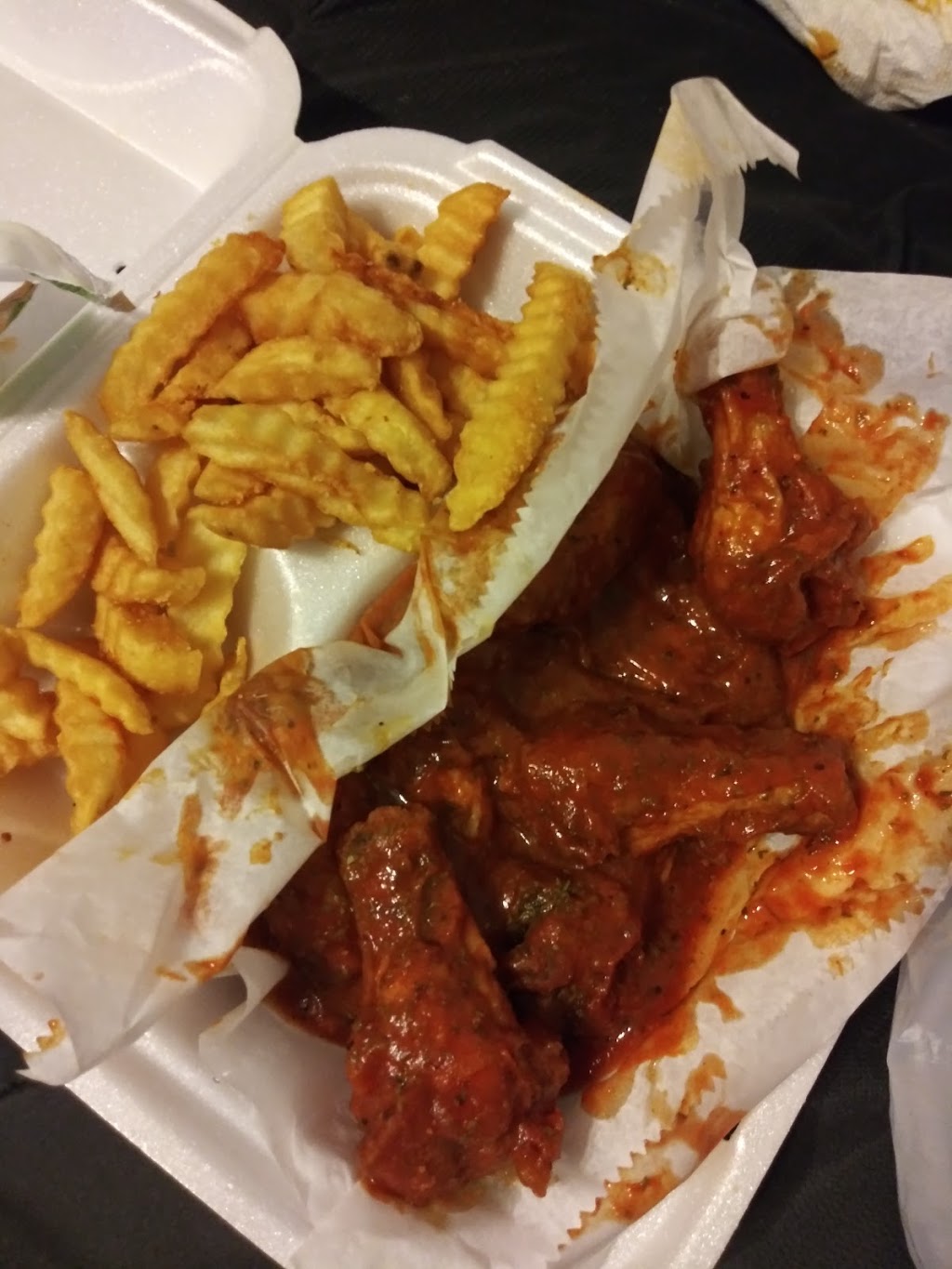 Macland Wings & More | 4181 Marietta St, Powder Springs, GA 30127, USA | Phone: (770) 943-3552