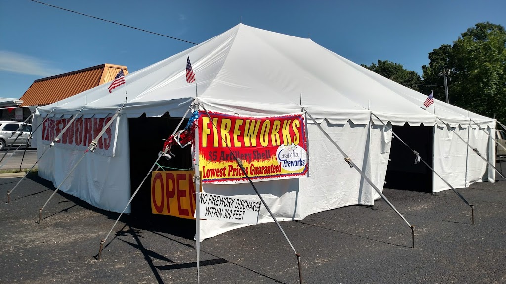 Casabella Fireworks | 495 Bypass Rd, Brandenburg, KY 40108, USA | Phone: (812) 738-2351