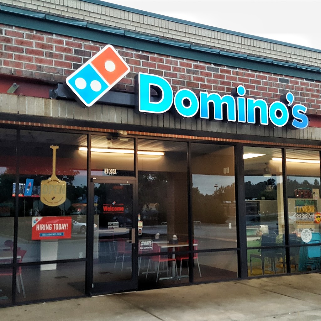 Dominos Pizza | 12330 NC-210 Ste 104, Benson, NC 27504, USA | Phone: (919) 205-1471