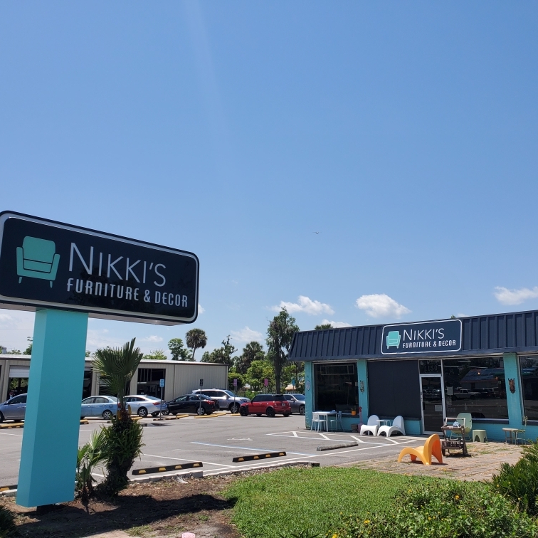 Nikkis Furniture & Decor | 1150 N Woodland Blvd, DeLand, FL 32720, USA | Phone: (386) 626-4163