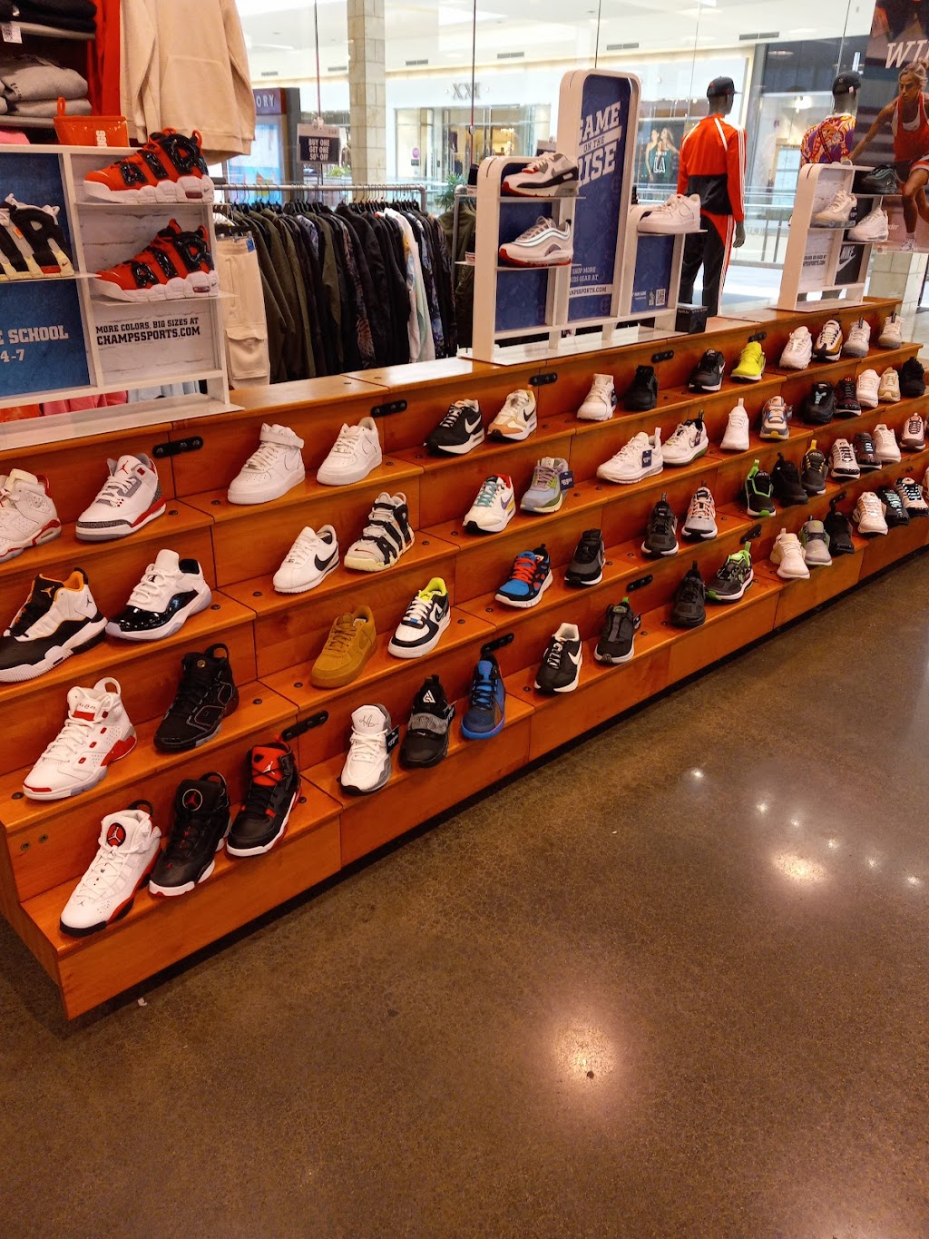 Champs Sports | 100 Robinson Centre Dr, Pittsburgh, PA 15205, USA | Phone: (412) 788-4563