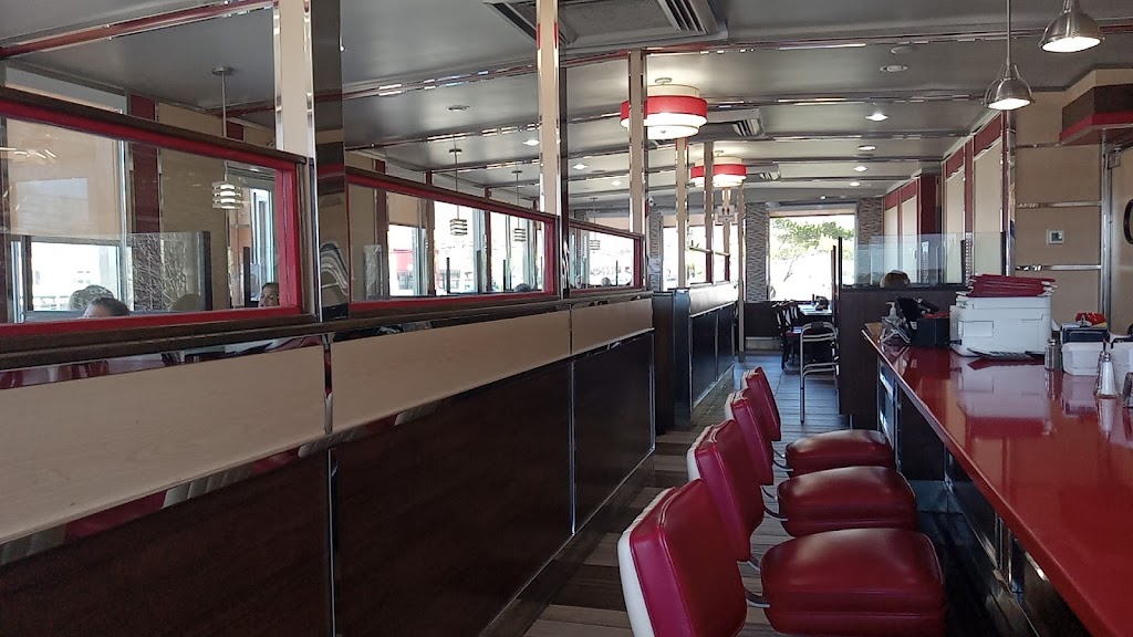 Red Colony Diner | 121 Federal Rd, Brookfield, CT 06804, USA | Phone: (203) 546-8280