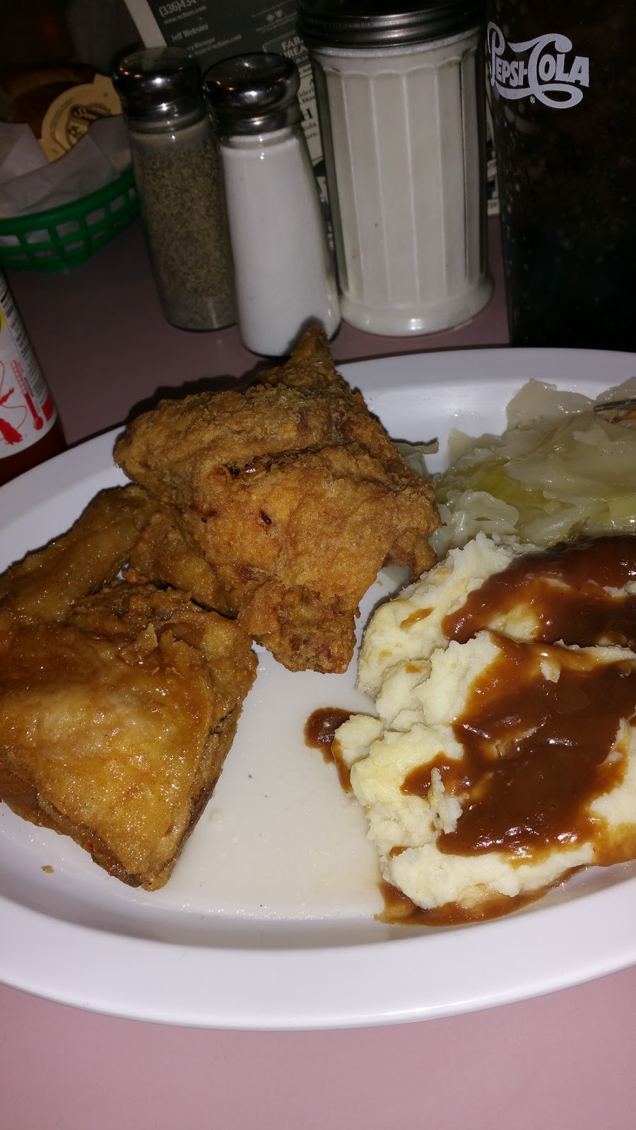 P & Js Diner | 2125 N Fayetteville St, Asheboro, NC 27203 | Phone: (336) 672-2244