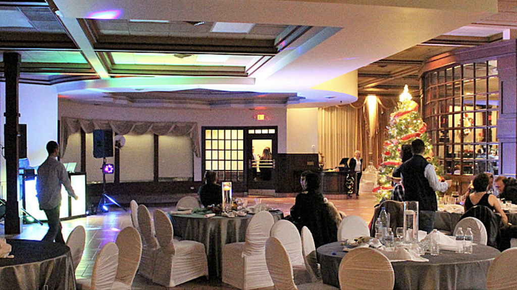 Royal Palace Restaurant & Banquet Hall | 31920 Van Dyke Ave, Warren, MI 48093, USA | Phone: (586) 883-6378