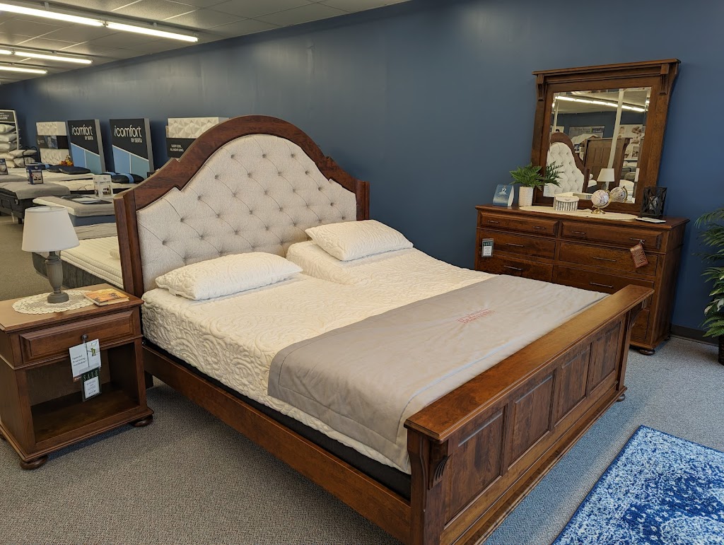 Van Wert Bedrooms | 706 W Ervin Rd, Van Wert, OH 45891, USA | Phone: (419) 238-3399