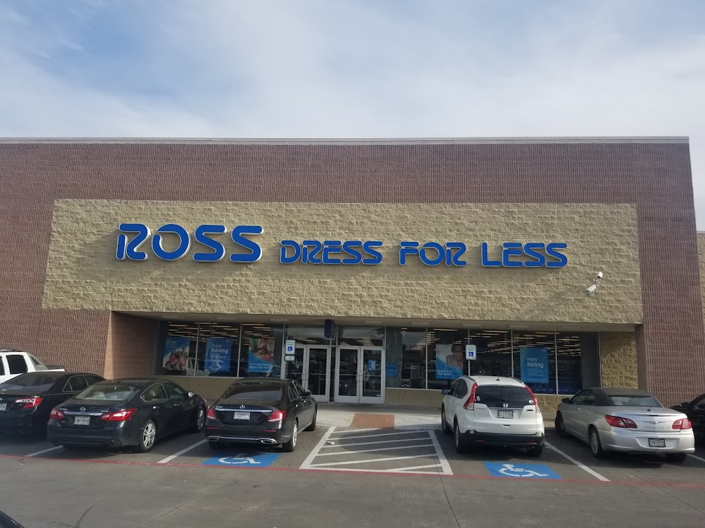 Ross Dress for Less | 2405 N Haskell Ave., Dallas, TX 75204, USA | Phone: (214) 841-0100