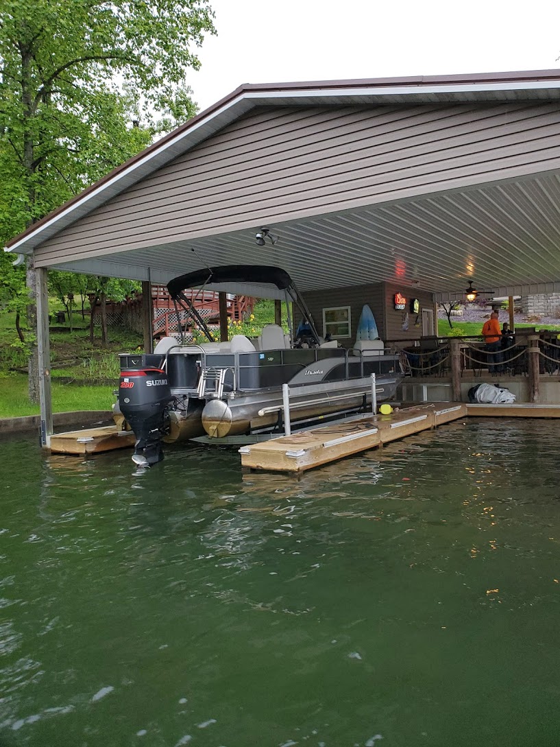 R & Z Boat Lifts and Docks | 505 Overlook Dr, Edwardsville, IL 62025, USA | Phone: (618) 692-6247