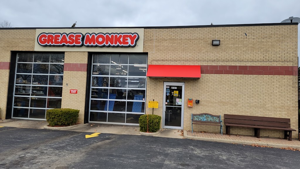 Grease Monkey | 2010 E Belvidere Rd, Grayslake, IL 60030, USA | Phone: (847) 223-7586