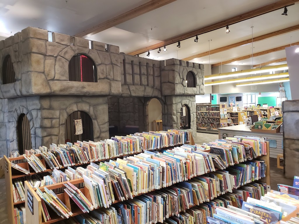 Apache Junction Public Library | 1177 N Idaho Rd, Apache Junction, AZ 85119, USA | Phone: (480) 474-8555