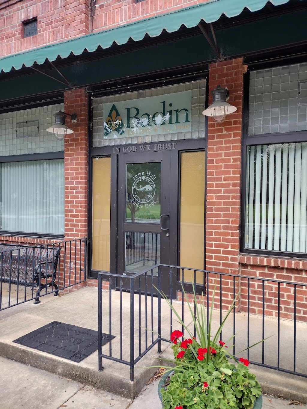 Town Hall | 36 Falls Rd, Badin, NC 28009, USA | Phone: (704) 422-3470