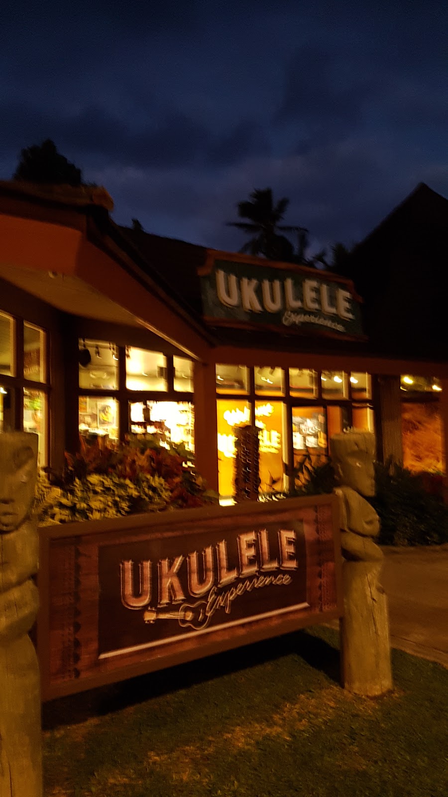 ʻUkulele Experience & Shop | 55-370 Kamehameha Hwy, Laie, HI 96762, USA | Phone: (808) 293-3124