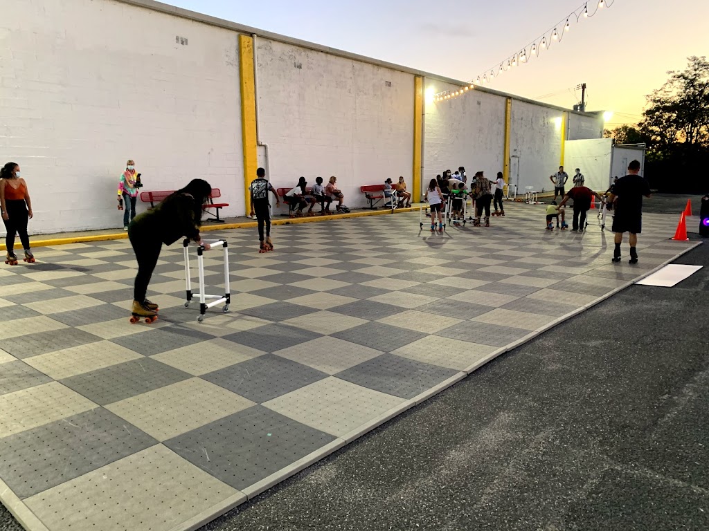 United Skates of America Roller Skating Massapequa | 1276 Hicksville Rd, Seaford, NY 11783, USA | Phone: (516) 795-5474