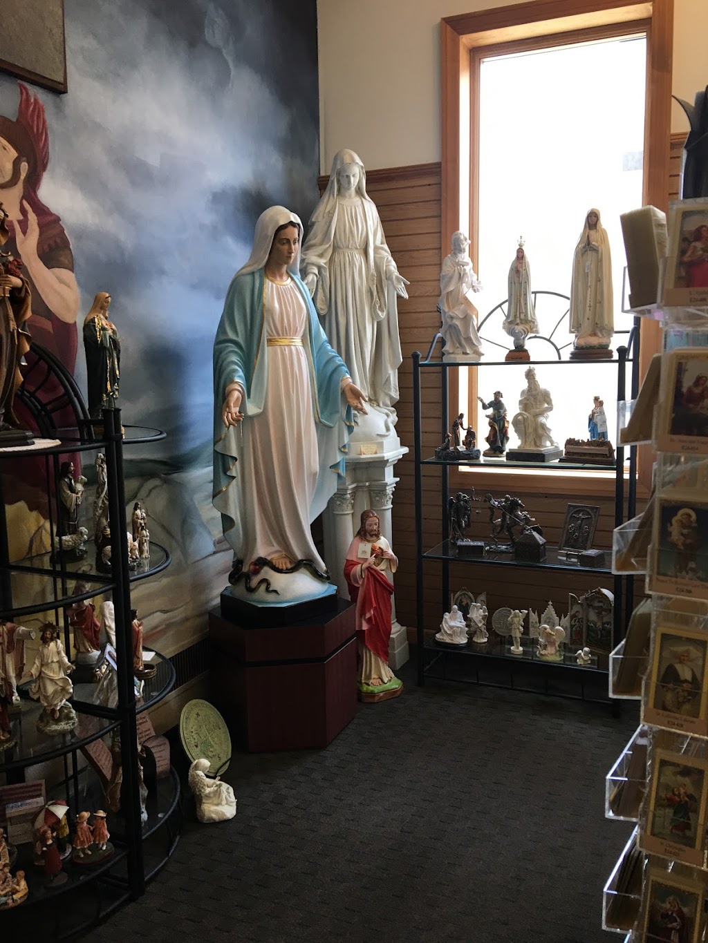 Amazing Grace Books & Gifts by Gospa Missions | 230 E Main St, Evans City, PA 16033, USA | Phone: (724) 538-3171