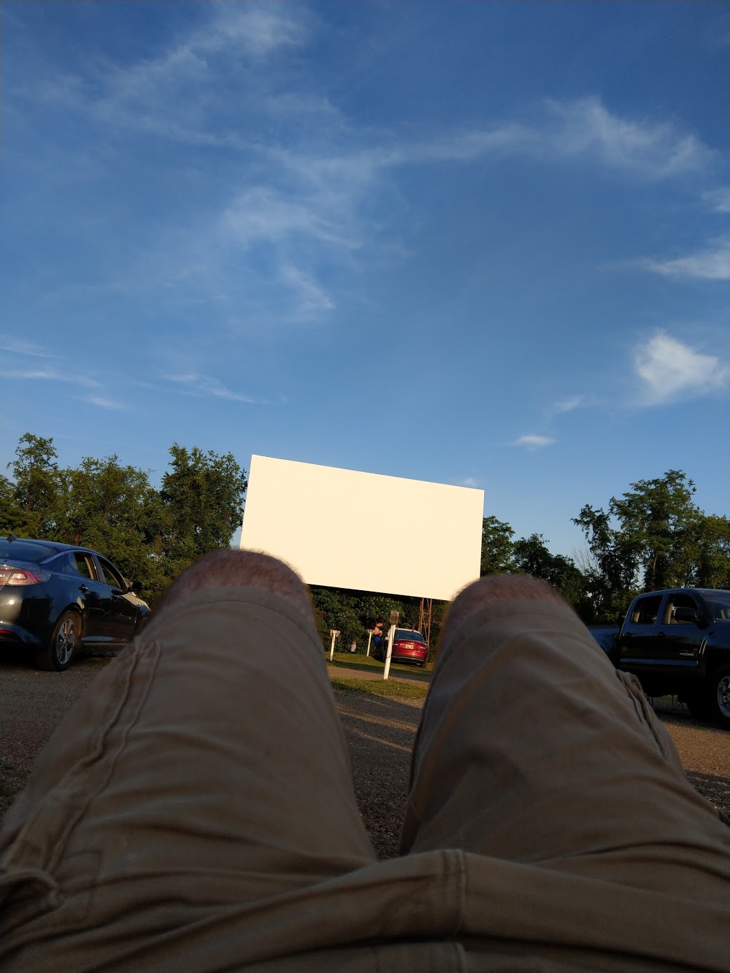 Dependable Drive In Theater | 549 Moon Clinton Rd, Moon Twp, PA 15108, USA | Phone: (412) 264-7011