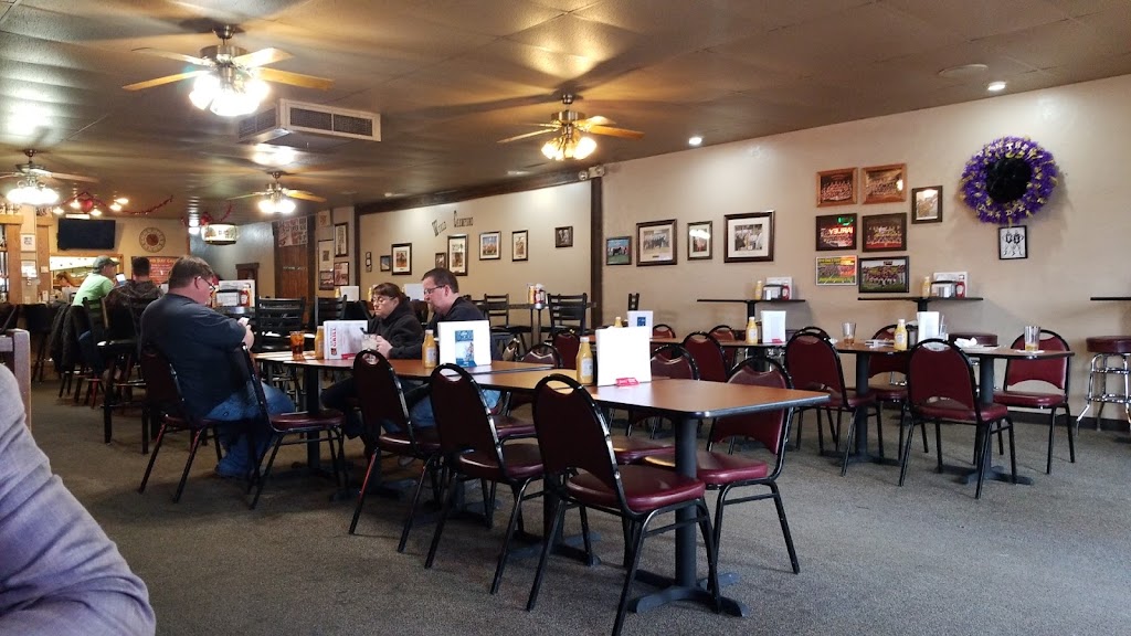 4th Avenue Grill | 115 N 4th Ave, Logan, IA 51546 | Phone: (712) 644-3200